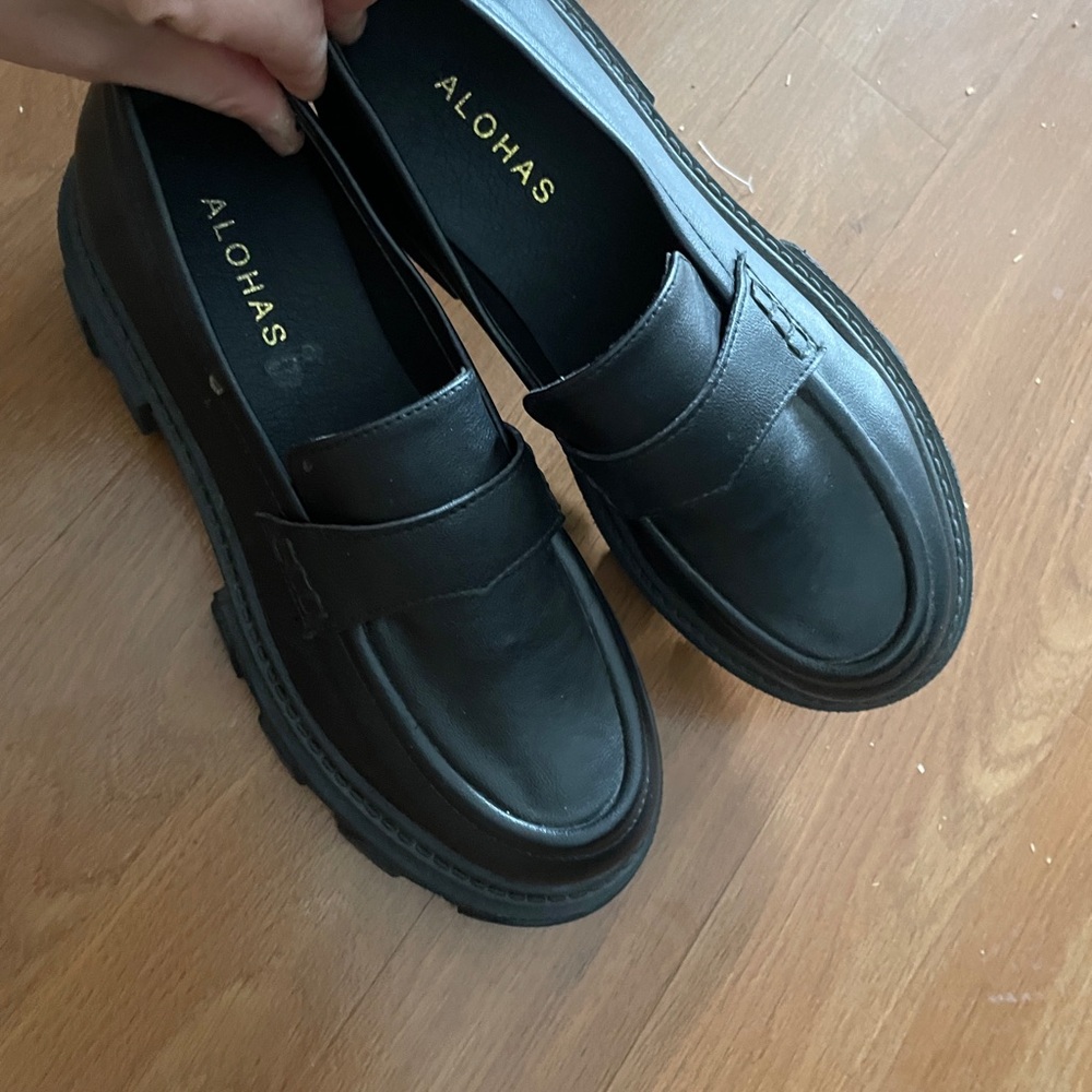 ALOHAS Black Chunky Platform Loafers - Picture 7 of 7
